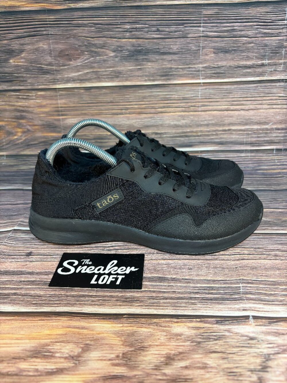 Taos Direction Sneakers Women's Black Lace Up Shoes Size 9.5